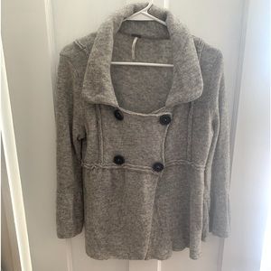 Free People 100% Wool Sweater!!!